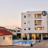 4 Sterne Hotel: Arancini Residence, Vodice, Dalmatien
