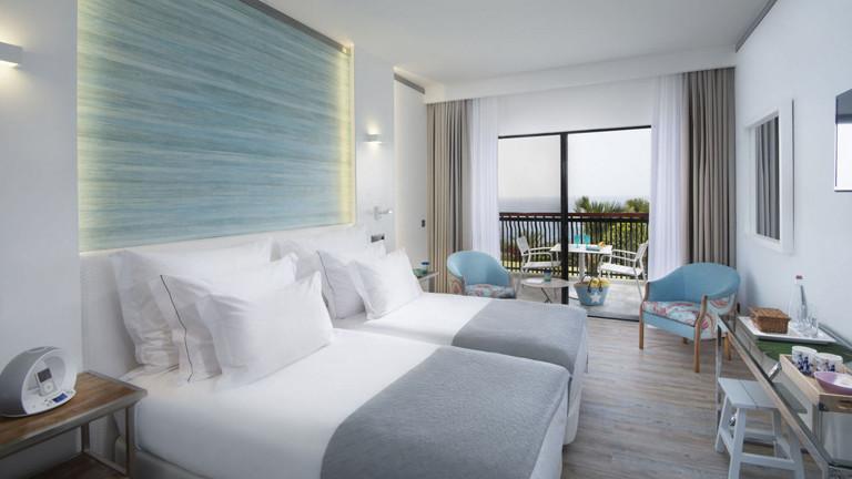 4 Sterne Hotel: Baia Azul - Funchal, Madeira, Bild 5