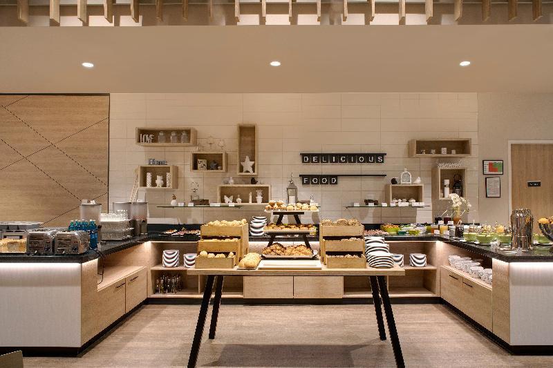 4 Sterne Hotel: Holiday Inn Frankfurt Airport - Frankfurt/Main, Hessen, Bild 4