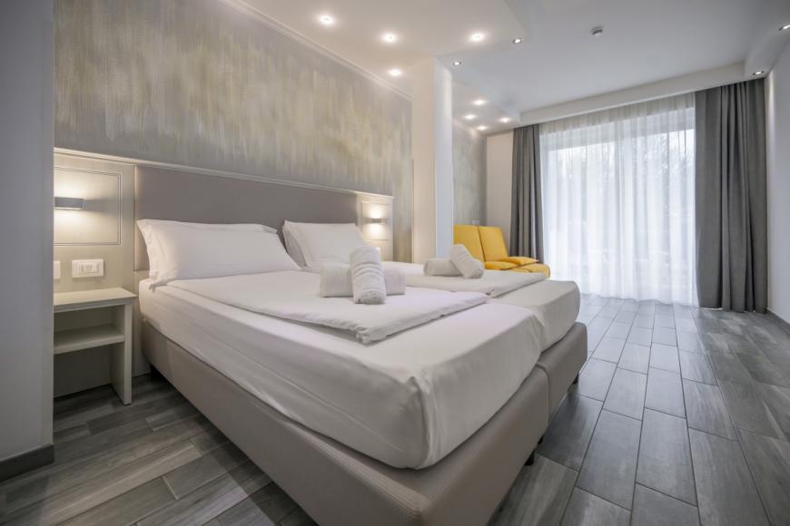 4 Sterne Hotel: Hotel Villa Paradiso Suite - Moniga del Garda, Gardasee, Bild 7