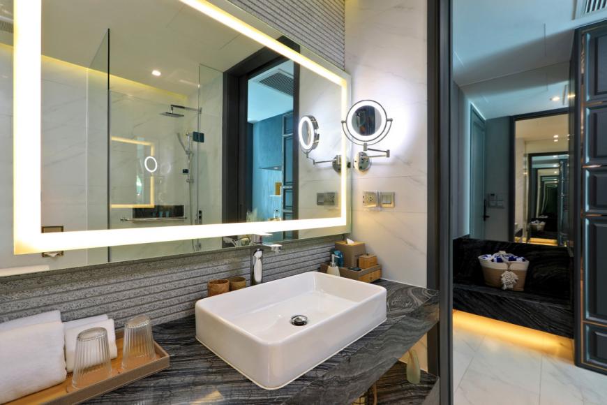 5 Sterne Hotel: Wyndham Grand Nai Harn Beach Phuket - Phuket, Phuket, Bild 6