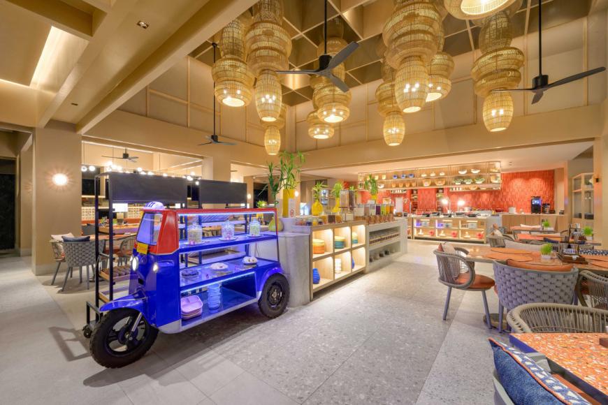 4 Sterne Familienhotel: Centara Karon Resort Phuket - Phuket, Phuket, Bild 7