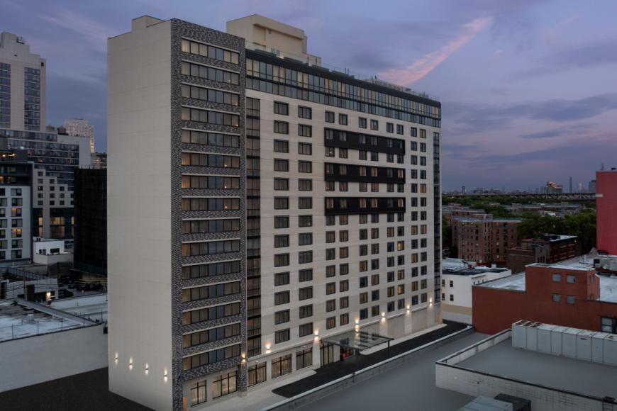 3 Sterne Hotel: SpringHill Suites by Marriott New York Queens - New York, New York