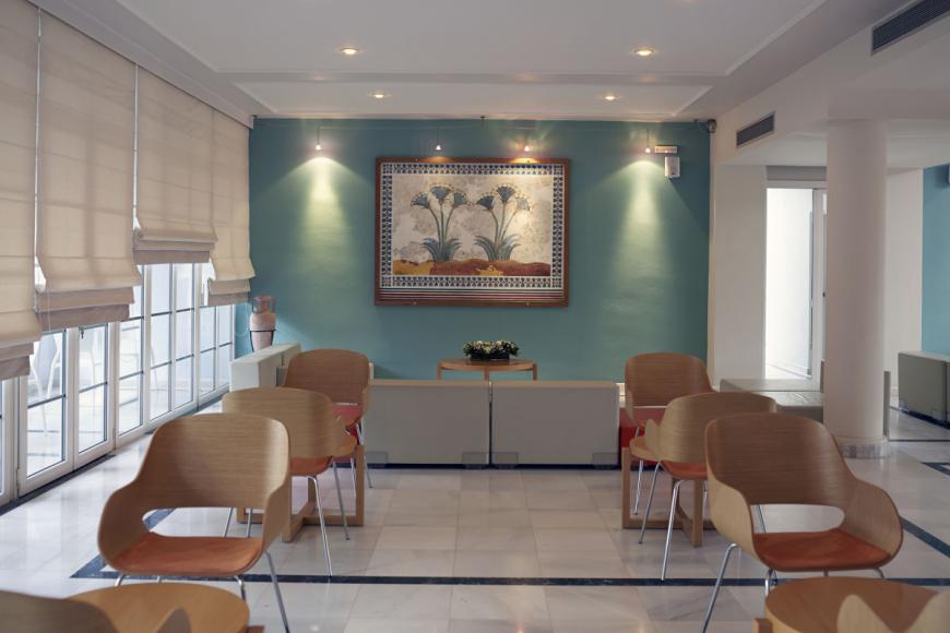 4 Sterne Hotel: Afroditi Venus Beach Hotel & Spa - Kamari, Santorini, Bild 4