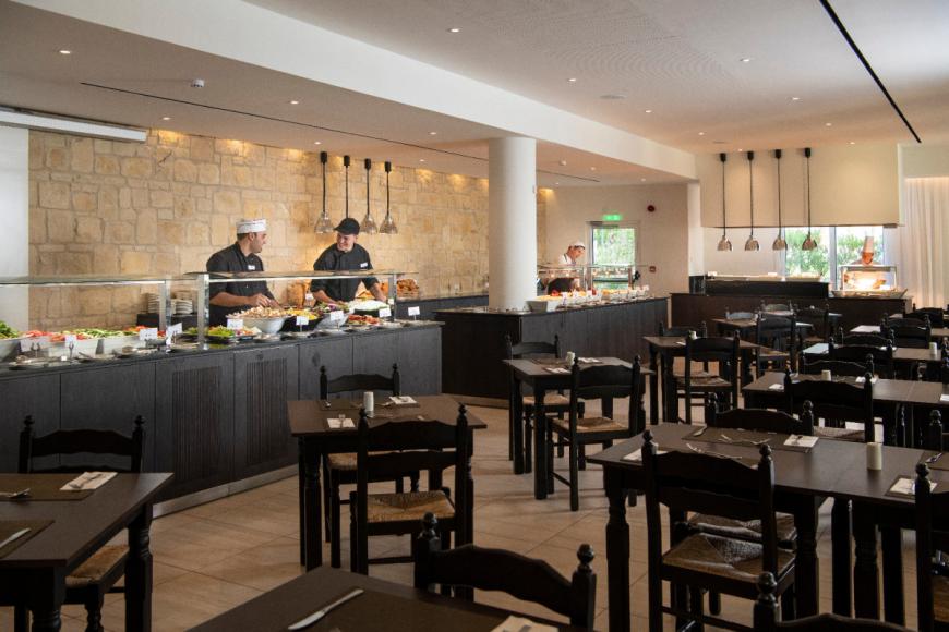 4 Sterne Familienhotel: Akti Beach Village Resort - Paphos, Paphos, Bild 8