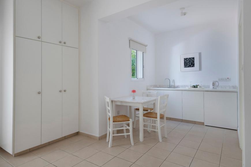 4 Sterne Familienhotel: Akti Beach Village Resort - Paphos, Paphos, Bild 4