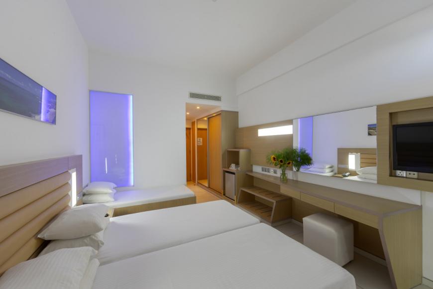 4 Sterne Hotel: Vrissaki Beach - Protaras, Famagusta (Süden), Bild 4