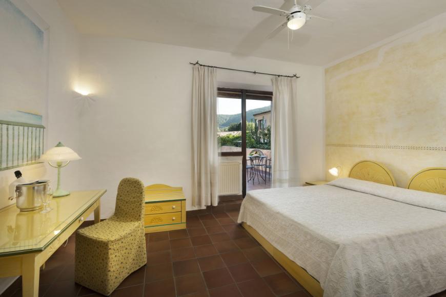 4 Sterne Hotel: Rocce Sarde - San Pantaleo, Sardinien, Bild 3