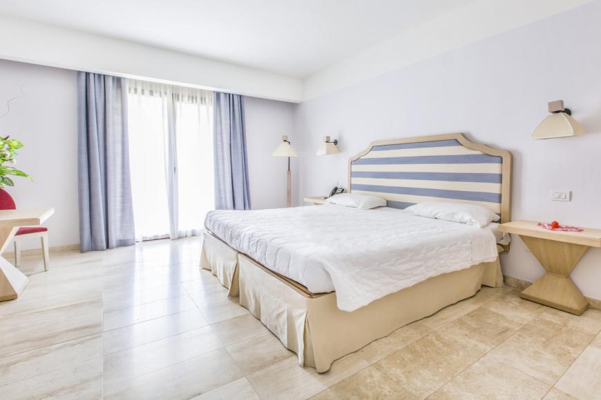 4 Sterne Hotel: Resort Grande Baia - San Teodoro, Sardinien, Bild 6