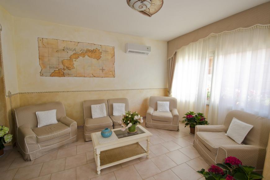 3 Sterne Hotel: Gabbiano - Isola Rossa, Sardinien, Bild 3