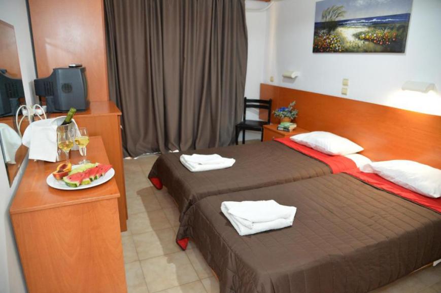 2 Sterne Hotel: Heleni Beach - Ialyssos, Rhodos, Bild 10