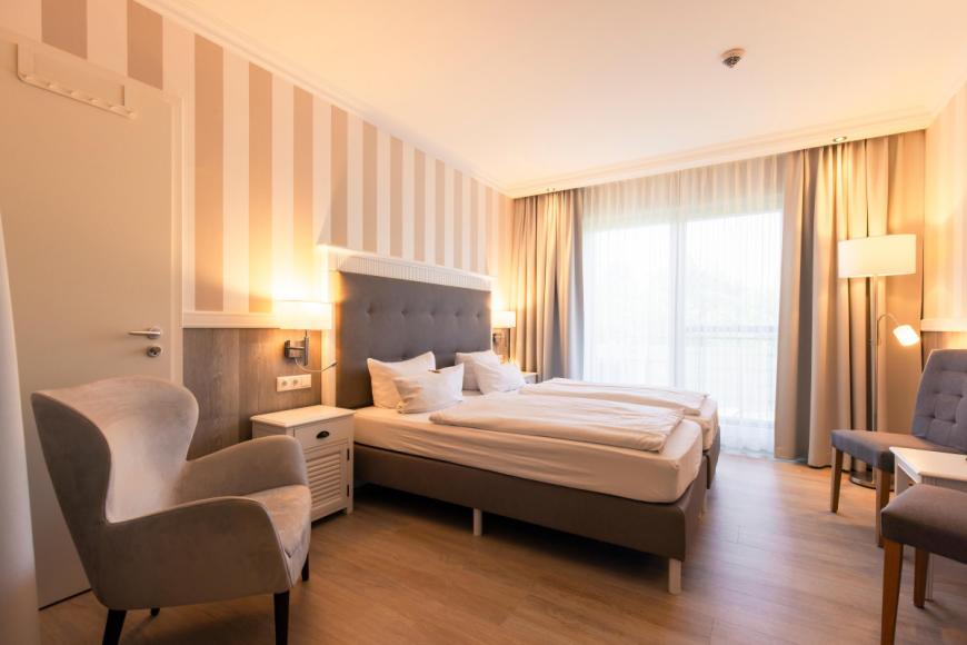 4 Sterne Hotel: Hotel IV Jahreszeiten Zingst - Zingst, Mecklenburg-Vorpommern, Bild 2