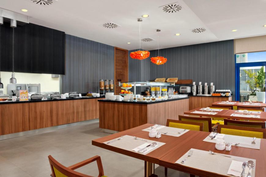 4 Sterne Hotel: Hilton Garden Inn Sevilla - Sevilla, Andalusien, Bild 7
