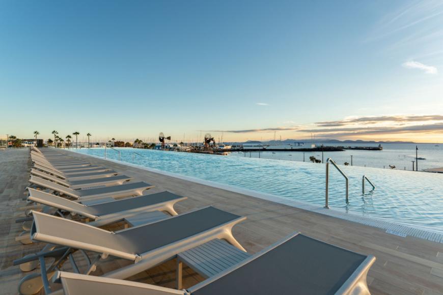 4 Sterne Hotel: Barcelo Playa Blanca Royal Level (Adults Only) - Playa Blanca, Lanzarote (Kanaren), Bild 2