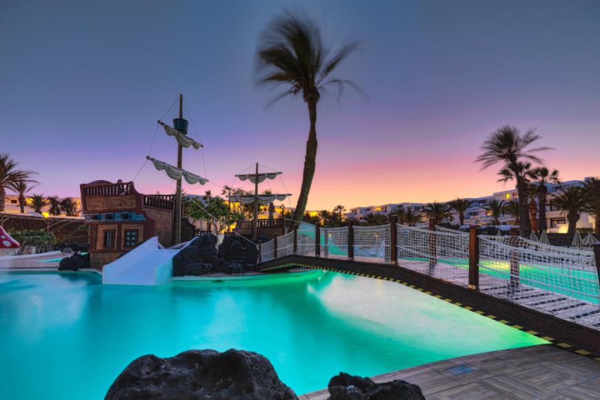 4 Sterne Familienhotel: H10 Suites Lanzarote Gardens - Costa Teguise, Lanzarote (Kanaren), Bild 2