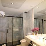 OKU Andalusia, Bild 7