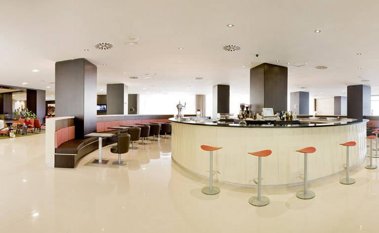 4 Sterne Hotel: Bluesea Gran Cervantes (ex.Blue Sea Cervantes) - Torremolinos, Costa del Sol (Andalusien), Bild 2