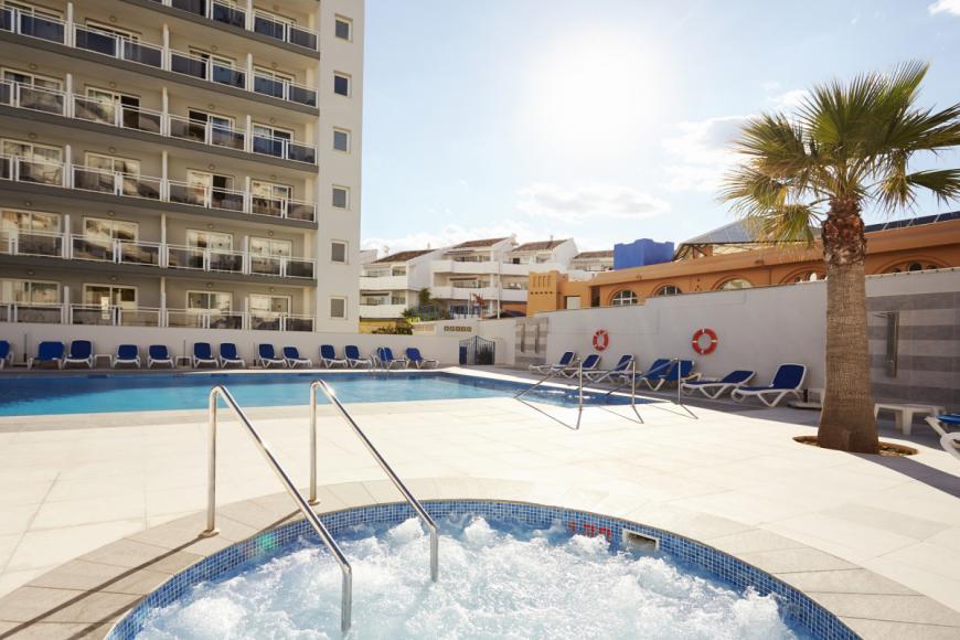 4 Sterne Hotel: Las Arenas Affiliated by Melia - Benalmadena, Costa del Sol (Andalusien)
