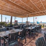 Emelda Sun Club, Bild 5