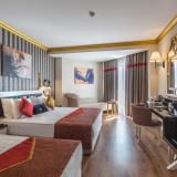 Mary Hotel Side, Bild 3