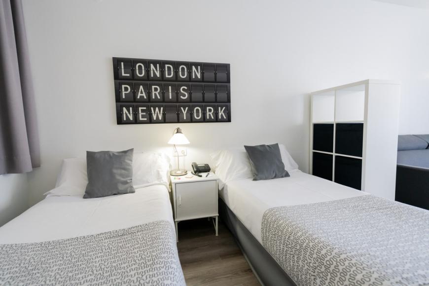 3 Sterne Hotel: Atenea Calabria - Barcelona, Katalonien, Bild 2