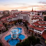 Helena Sands, Bild 2