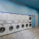 Dean's Home Budapest, Bild 2