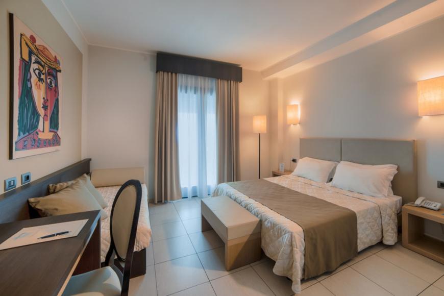 4 Sterne Hotel: Lu' Hotel Carbonia - Carbonia, Sardinien, Bild 4