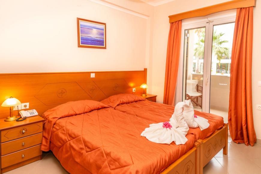 4 Sterne Hotel: Robolla Beach - Roda, Korfu, Bild 10
