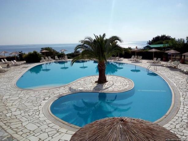 4 Sterne Hotel: Porto Skala Hotel Village - Skala, Kefalonia