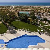 Ozadi Altura Beach Resort, Bild 1