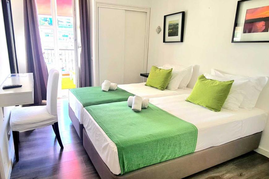 2 Sterne Hotel: Albufeira Beach Hotel by Kavia - Albufeira, Algarve, Bild 6