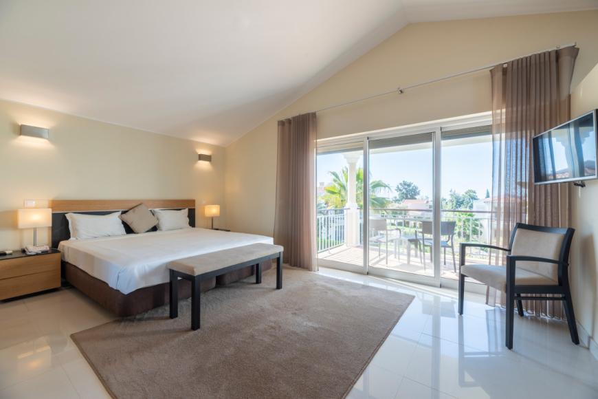 5 Sterne Familienhotel: Vale da Lapa Village Resort - Carvoeiro, Algarve, Bild 10