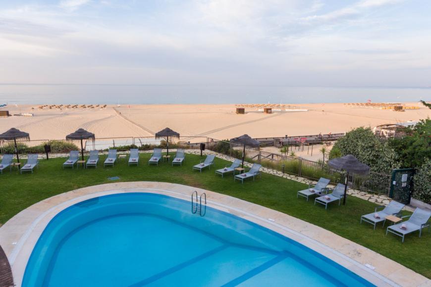 4 Sterne Hotel: AP Oriental Beach - Adults only - Praia da Rocha, Algarve, Bild 8