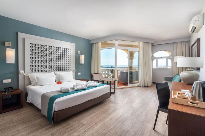 4 Sterne Hotel: AP Oriental Beach - Adults only - Praia da Rocha, Algarve, Bild 2