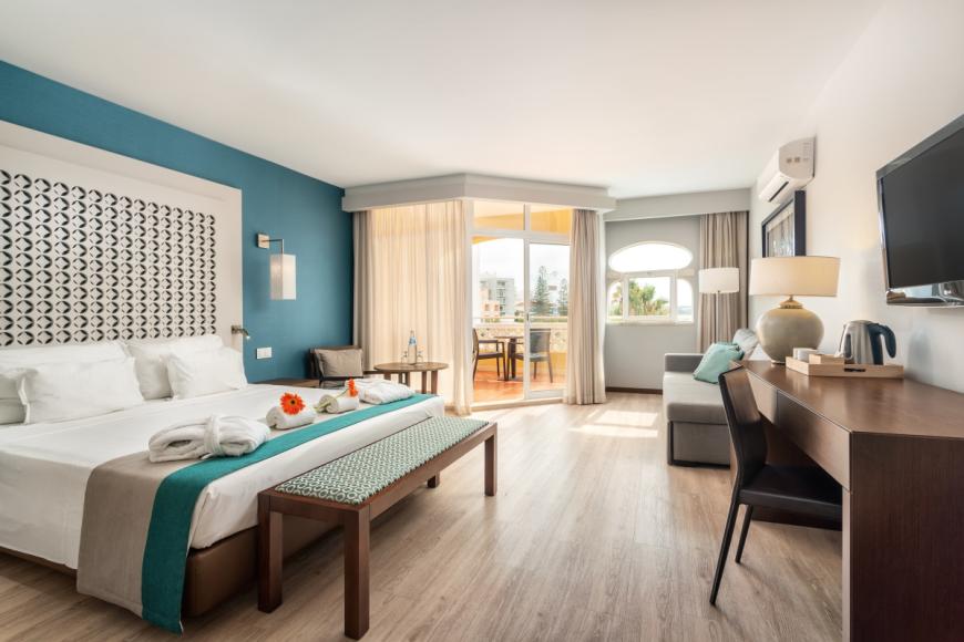 4 Sterne Hotel: AP Oriental Beach - Adults only - Praia da Rocha, Algarve, Bild 3