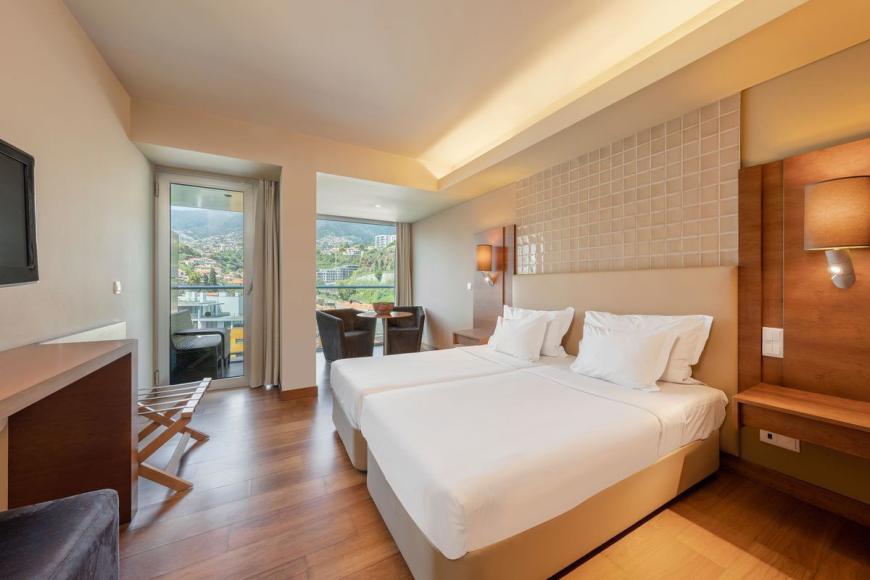 4 Sterne Hotel: The Views Baia - Funchal, Madeira, Bild 8