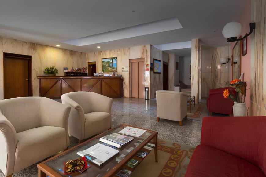 3 Sterne Hotel: Aparthotel Imperatriz - Funchal, Madeira, Bild 5