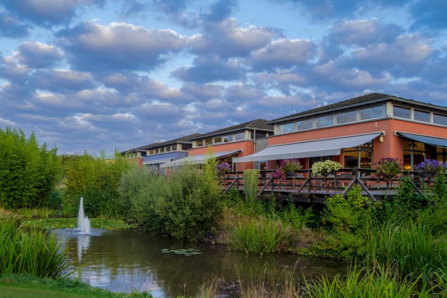 4 Sterne Hotel: Eurostrand Resort Moseltal - Leiwen, Rheinland-Pfalz, Bild 2