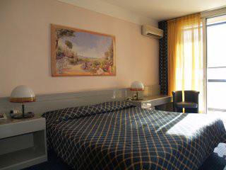 4 Sterne Hotel: Grand Hotel Riva - Riva del Garda, Gardasee, Bild 2