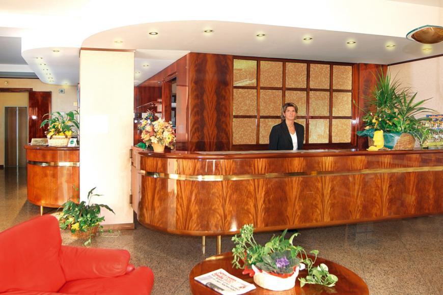 4 Sterne Hotel: Internazionale - Torri del Benaco, Gardasee, Bild 3