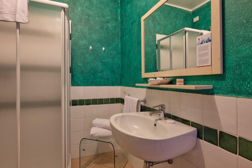 2 Sterne Familienhotel: Golf Residence - Peschiera del Garda, Gardasee, Bild 7