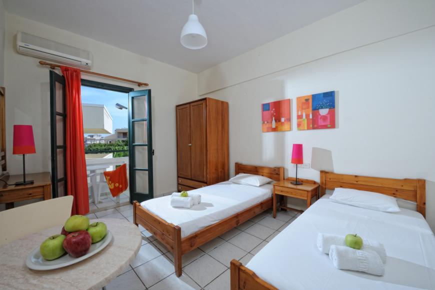 3 Sterne Hotel: Kristalli Appartements - Malia, Kreta, Bild 2