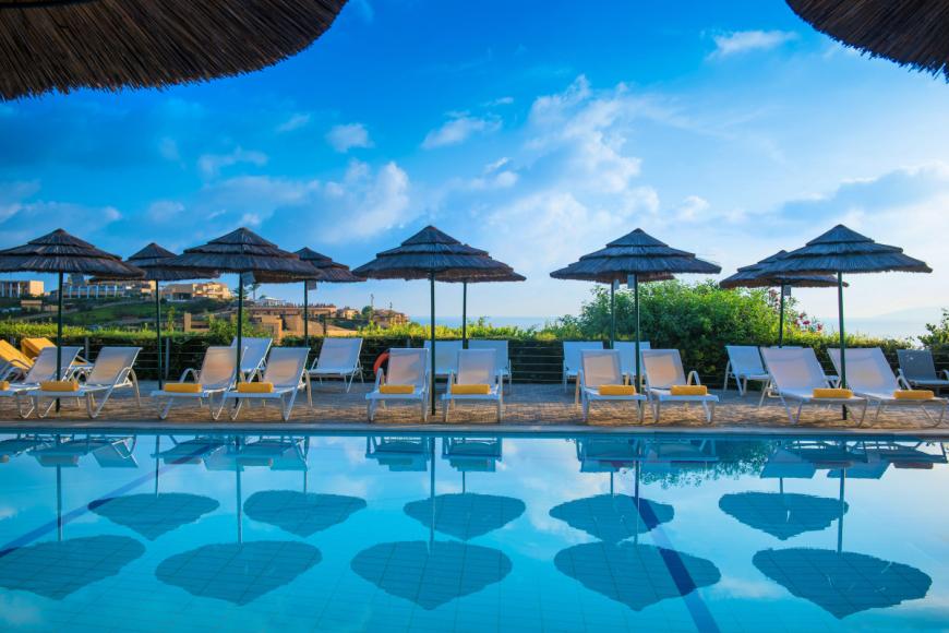 4 Sterne Hotel: Blue Bay Resort & Spa - Aghia Pelagia, Kreta, Bild 1