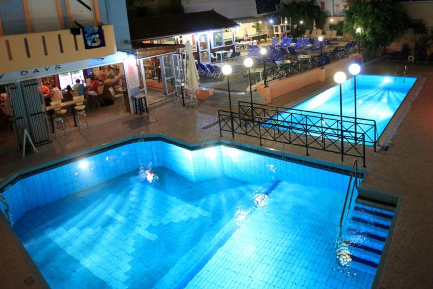 3 Sterne Hotel: Happy Days Studios - Malia, Kreta