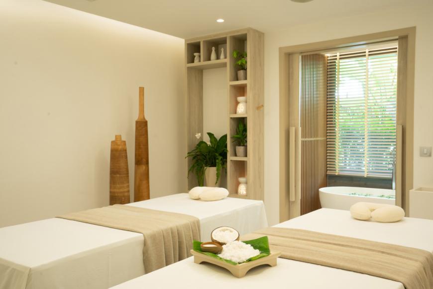 5 Sterne Hotel: Wyndham Grand Nai Harn Beach Phuket - Phuket, Phuket, Bild 9