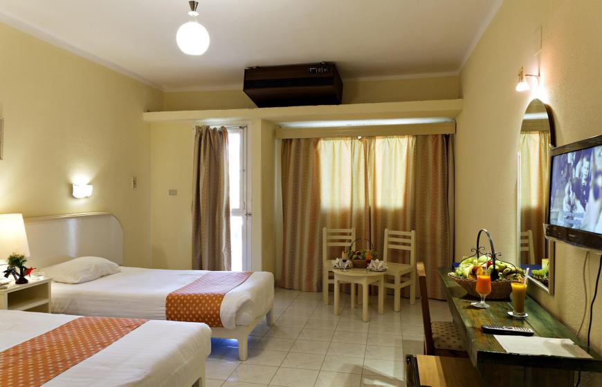 3 Sterne Familienhotel: Royal Star Empire Beach Resort - Hurghada, Rotes Meer, Bild 5