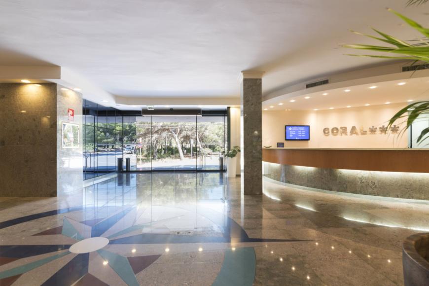 3 Sterne Familienhotel: Bluesea Coral Beach (ex. Moon Dreams Coral Beach) - Es Canar, Ibiza (Balearen), Bild 3