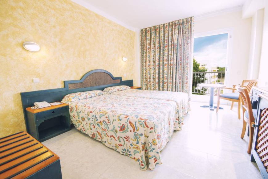 3 Sterne Familienhotel: Bluesea Coral Beach (ex. Moon Dreams Coral Beach) - Es Canar, Ibiza (Balearen), Bild 8