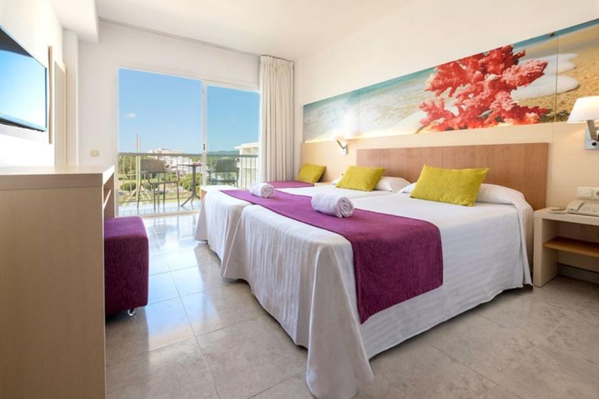 3 Sterne Familienhotel: Bluesea Coral Beach (ex. Moon Dreams Coral Beach) - Es Canar, Ibiza (Balearen), Bild 4